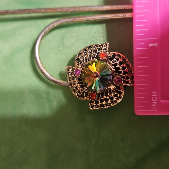 Vintage Watermelon Rivoli Clip Earrings - Picture 5 of 5